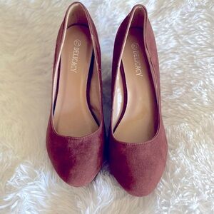 Brown NWOT brown wedge 🤎 size 7 1/2